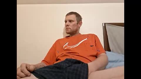 papapfouts online show from March 23, 5:02 am