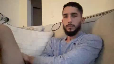 papicubano_guapo23cm online show from October 13, 5:13 am