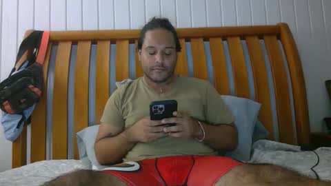 PapiiPR185 online show from February 3, 8:41 am