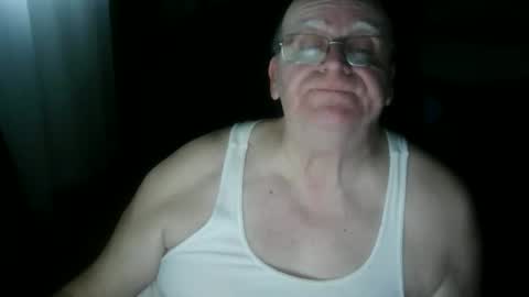 papilly online show from April 16, 10:01 pm