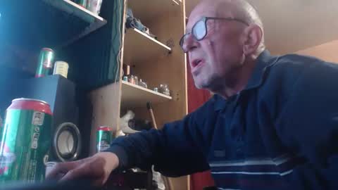 pascal88881 online show from December 18, 11:23 pm