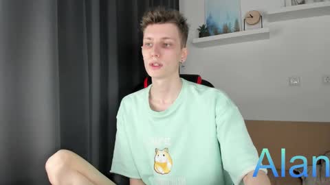 Alan online show from October 18, 3:39 pm