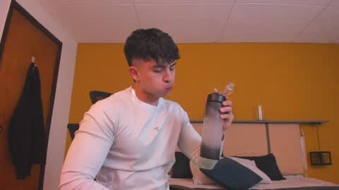 Paul online show from December 3, 1:21 pm