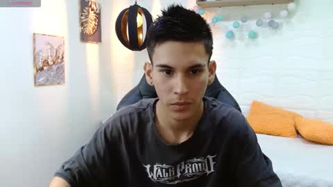 paull online show from February 1, 4:00 am