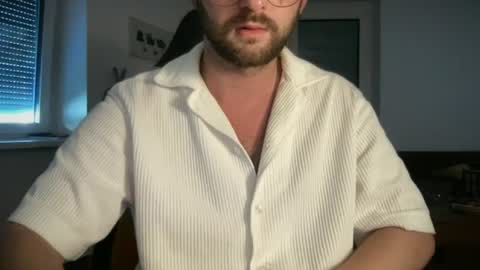 love bush online show from June 19, 5:29 pm