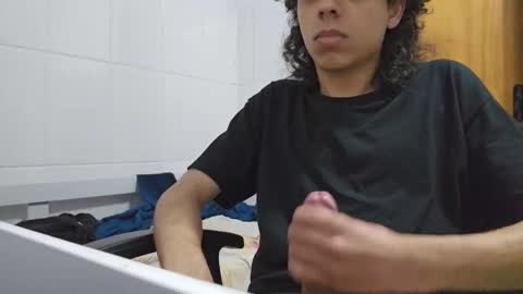 Snapshot of paumedio_tropa chatting on November 1, 3:43 am paumedio_tropa online show from November 1, 3:43 am