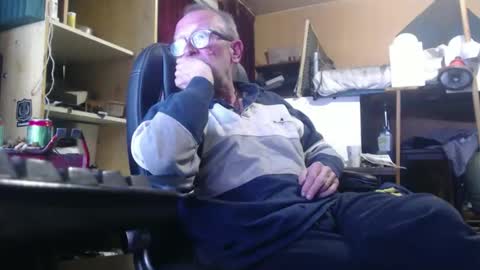 pc8474408 online show from March 19, 2:04 am