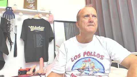 Marc online show from December 25, 6:19 pm