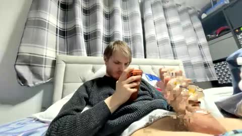 Penguin online show from April 10, 7:43 pm