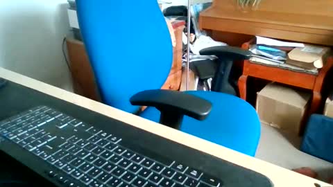 petitwilly online show from June 11, 9:07 am
