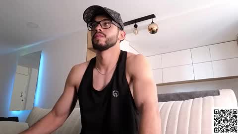 phantom_bigger1 online show from February 4, 4:24 pm