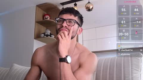 phantom_bigger1 online show from November 28, 4:53 pm