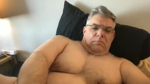 Snapshot of phlpjd chatting on January 2, 2:46 pm phlpjd online show from January 2, 2:46 pm