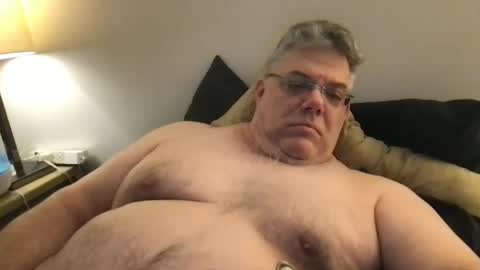 Snapshot of phlpjd chatting on December 31, 7:10 am phlpjd online show from December 31, 7:10 am