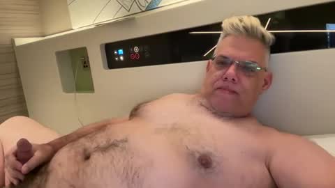 Snapshot of phlpjd chatting on September 18, 9:11 am phlpjd online show from September 18, 9:11 am