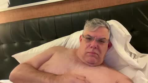 Snapshot of phlpjd chatting on January 13, 2:00 pm phlpjd online show from January 13, 2:00 pm