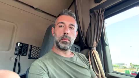 Snapshot of pierotu chatting on September 16, 11:55 am pierotu online show from September 16, 11:55 am