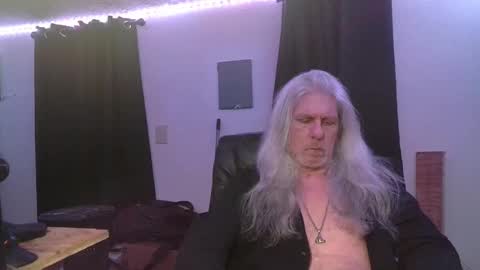 Pincoffin online show from November 12, 5:24 am