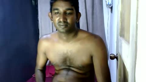 rayvienn online show from March 24, 2:00 pm