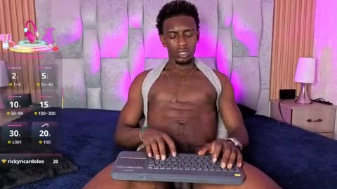 pipedark_ online show from October 4, 3:55 am