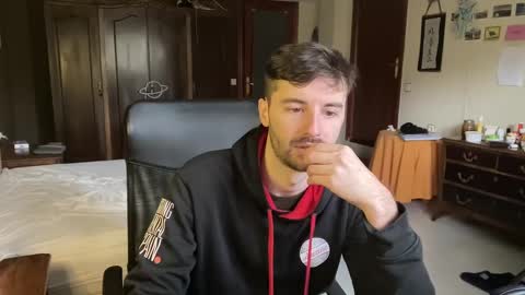 placebo14 online show from December 19, 11:39 am