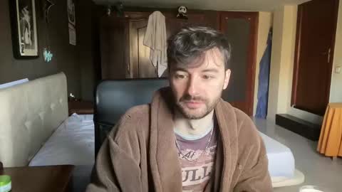 placebo14 online show from January 17, 9:39 am