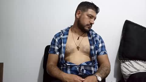 Snapshot of pol_eros chatting on March 6, 6:26 pm pol eros online show from March 6, 6:26 pm