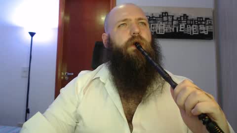 Bear online show from March 3, 1:49 am