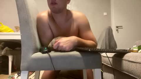 polishboooy2003 online show from November 22, 9:47 pm