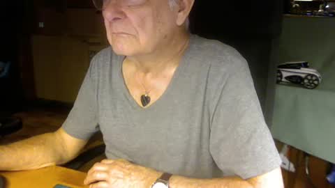 Snapshot of pomme1949 chatting on February 3, 10:58 am pomme1949 online show from February 3, 10:58 am