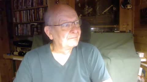 Snapshot of pomme1949 chatting on January 27, 2:13 pm pomme1949 online show from January 27, 2:13 pm