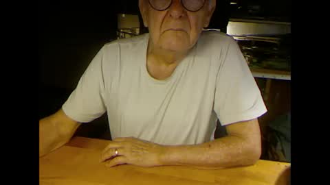 Snapshot of pomme1949 chatting on September 15, 12:39 pm pomme1949 online show from September 15, 12:39 pm