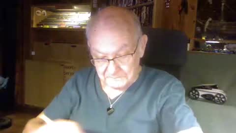 Snapshot of pomme1949 chatting on February 1, 5:05 pm pomme1949 online show from February 1, 5:05 pm