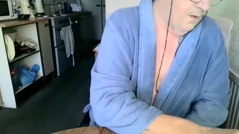 poshman65 online show from December 6, 10:05 am