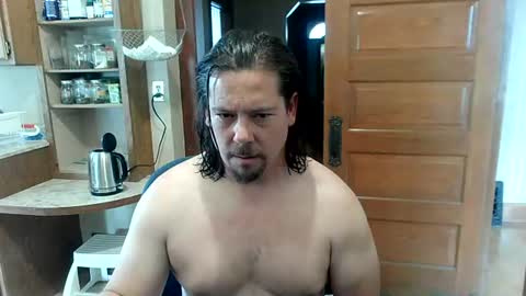 possiblymaybee online show from June 28, 8:15 pm