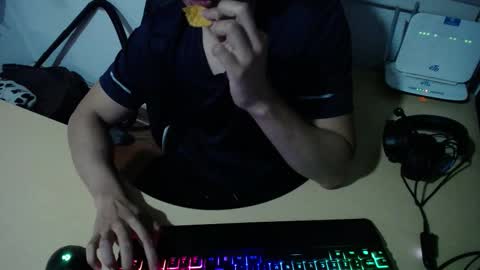 powerfulzeus2 online show from October 6, 12:26 am