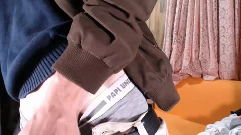 chris independent  online show from February 15, 2:26 am