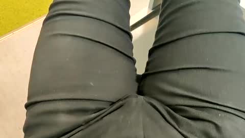 precummilker online show from January 16, 9:37 am