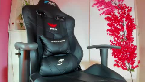 PRESSURE online show from March 23, 10:32 am