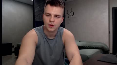 Justin online show from March 6, 3:46 am