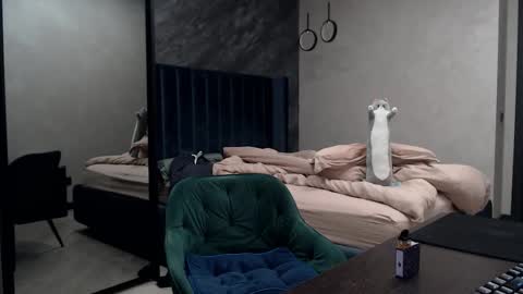 Justin online show from October 9, 4:28 am