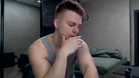 Justin online show from December 11, 8:16 pm