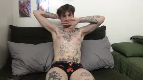 pretty boy online show from September 25, 4:44 am