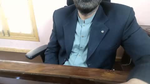 lover online show from February 4, 8:13 am