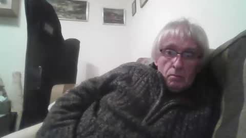 proudwelshman online show from February 10, 11:34 pm