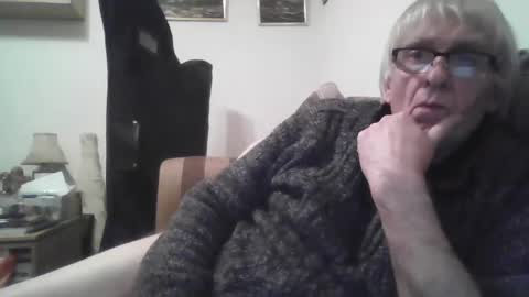 proudwelshman online show from January 27, 11:33 pm