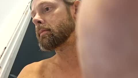 pussylicker517038 online show from March 25, 8:24 pm