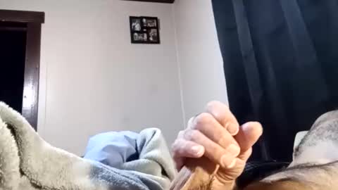 Snapshot of pussyluver420kik909587 chatting on October 24, 3:47 pm Pussyluver420 online show from October 24, 3:47 pm