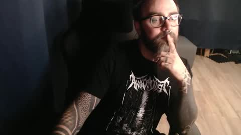 Snapshot of pyroxen chatting on October 2, 8:13 pm Yog Sothoth online show from October 2, 8:13 pm