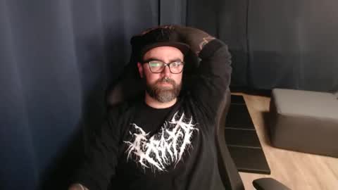 Snapshot of pyroxen chatting on September 29, 8:05 pm Yog Sothoth online show from September 29, 8:05 pm